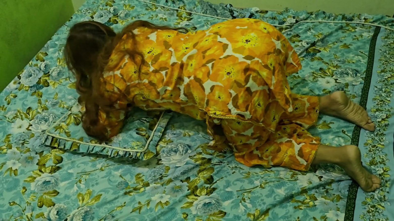 Faryal: Pakistani Beautiful Stepaunty Invite Hot Boy Big Ass Big Boobs