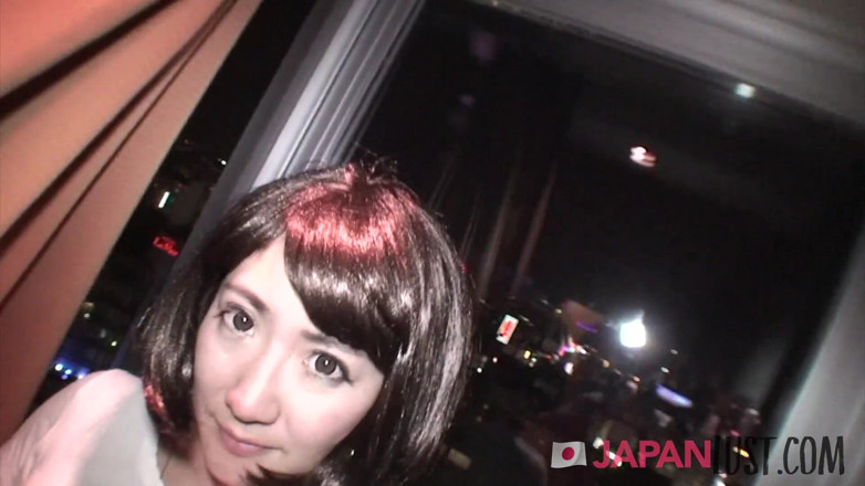 Japan Lust: Esibizionista cougar giapponese riceve sborrata