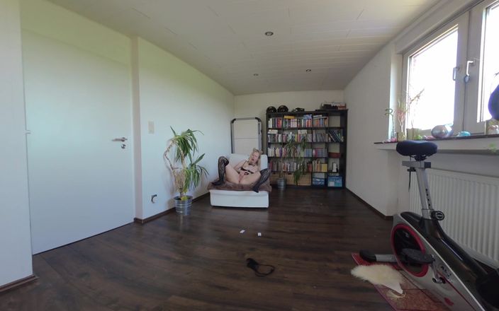 BlondeHexe VR: キャットウーマン淫語