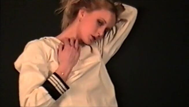 Flash Model Amateurs: Denizci kız seni sert sikmeye çalışıyor