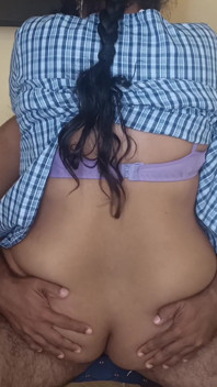 Nữ sinh Nam Ấn Độ