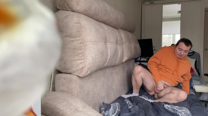 Limara19981: Mladý muž Limara19981 masturbuje a užívá si orgasmus