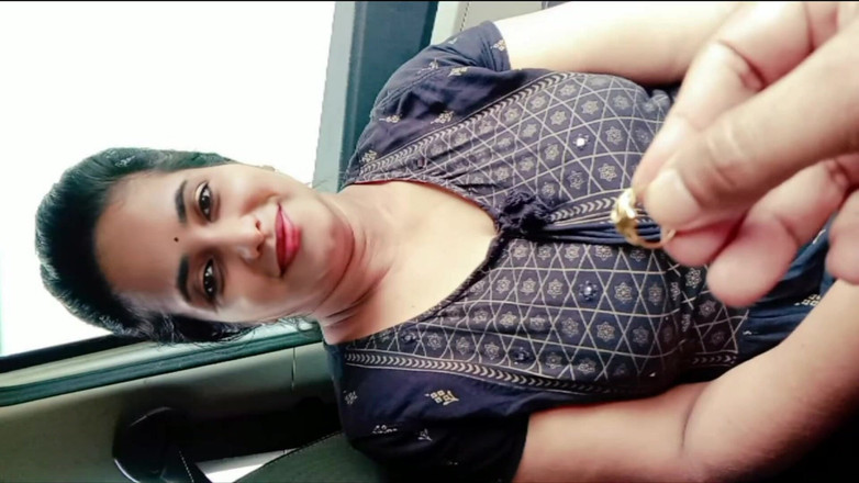 Your Arya: सुंदर प्रेमिका को उसके प्रेमी ने उसे सोने की अंगूठी उपहार में देकर प्रस्तावित किया था - हिंदी ऑडियो