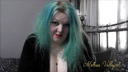Mxtress Valleycat: Розслабляючись після догляду, заворожує