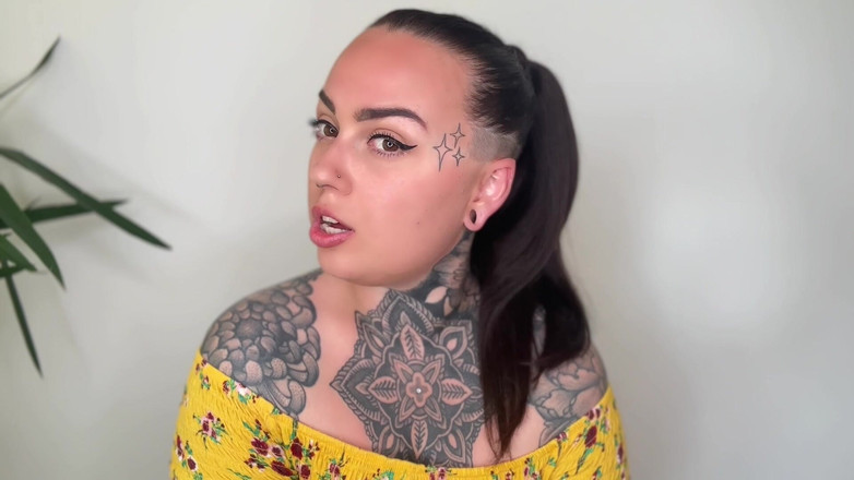 Miss Valentina: Relaxarea dominare financiară 2