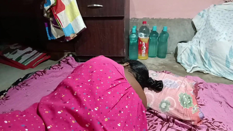 Pakhi0705: Neighbor's Wife Called to Apply Ointment for Back Pain