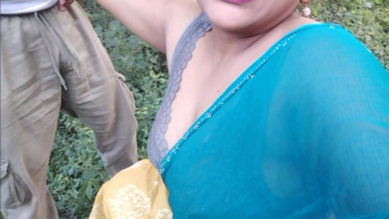 HotGirl21: हॉट गांव की भाभी जंगल में अकेली है और उसे जेक बॉय के साथ सेक्स गेम खेलकर लंड की उत्तेजना है