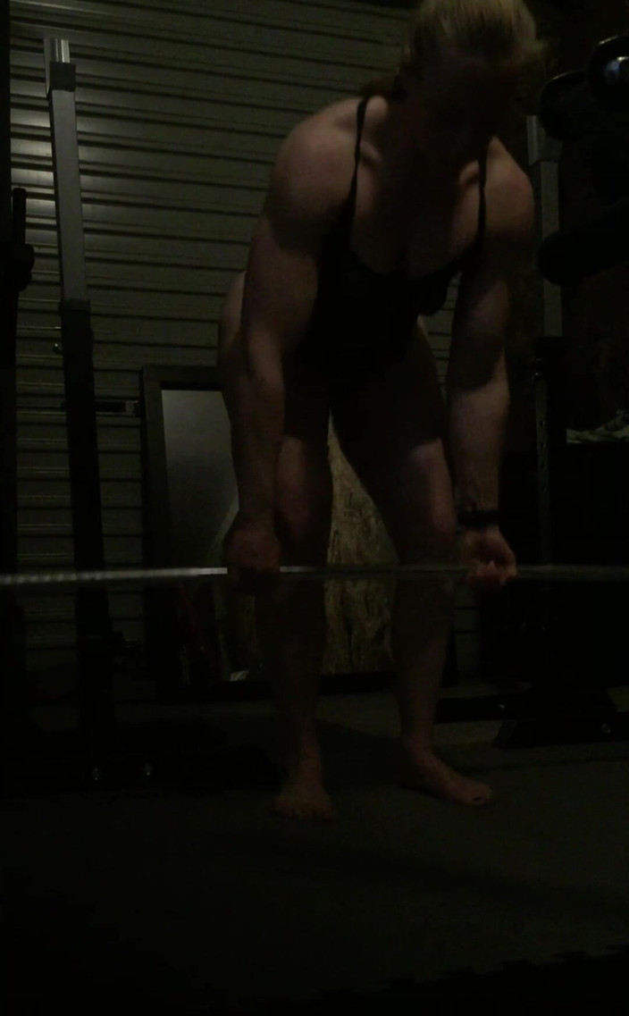 Michellexm: Black में सेट करें