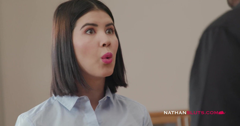 Nathansluts: 热辣少女Die的阴户被继父狠操