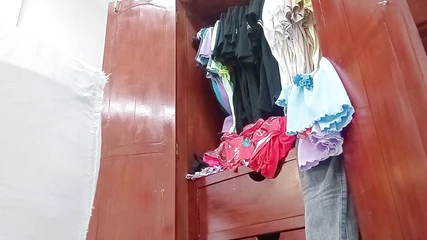 Katrina4deluxe: Curvy Maid Changes Outfit
