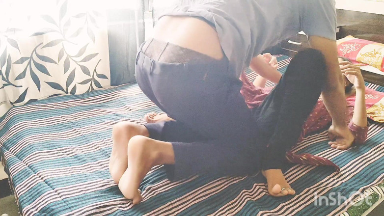 Desishycouple: Yo y mi novia de la universidad por primera vez