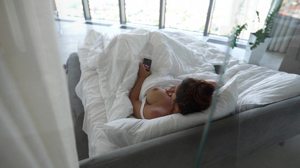 BehindTheMaskk: Žhavý sex s mojí nevlastní sestrou Miou