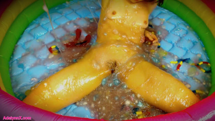 AdalynnX: AdalynnX - Kolam langsing dan gummy ular 2