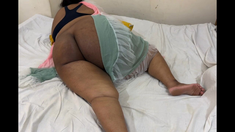 Your Boy's Cum: Dikke kont sexy Indische Bhabhi