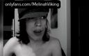 Melinah Viking: 私は吸う!