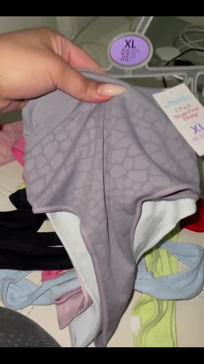 Anastasia Lux: Attenzione se 1 inviami un mancia e il nome/indirizzo da inviare...