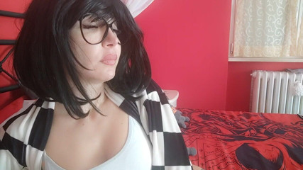 savannahamatoriale: she bangs, she burps!