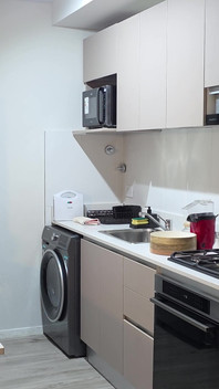 Contenuto Raw. Dietro La Macchina Fotografica Reale