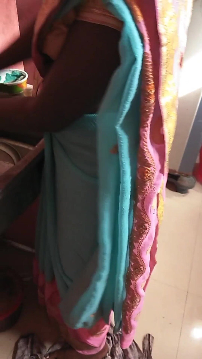 RenuRaj: Massage à l’huile nuru de Renu, MILF desi tamoule, baise en...