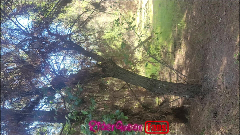 Riderqueen BBW Step Mom Latina Ebony: Riderqueen alleen, buitenshuis, fanvideo's