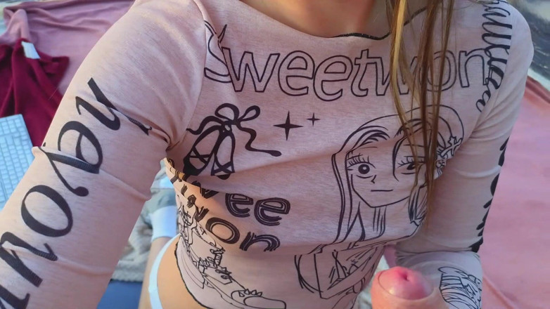 misss_vikki: 彼女は何が正しいか考えるのをやめた