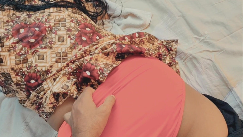 Piya pori: Ve hdesi'de eski sevgilisiyle sikişiyor yenge kocasını aldattı
