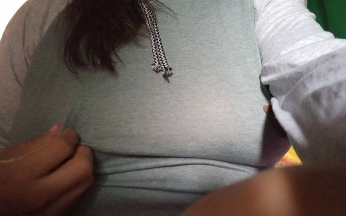 Martin13: Nejlepší skutečné domácí porno! Domácí studentka předvádí domácí porno scénu...