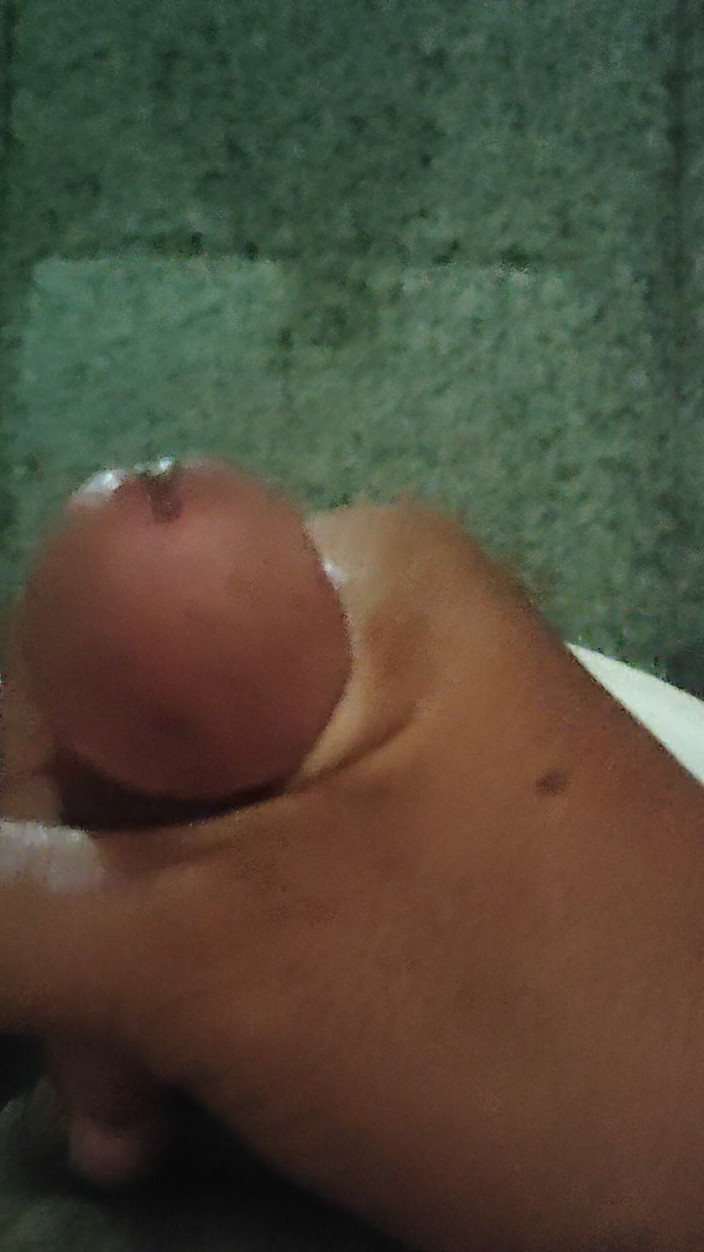 ArchAss: Me encanta masturbarse!