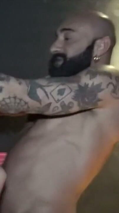 Best bareback porn from Madrid: Marco von Gianni gefickt