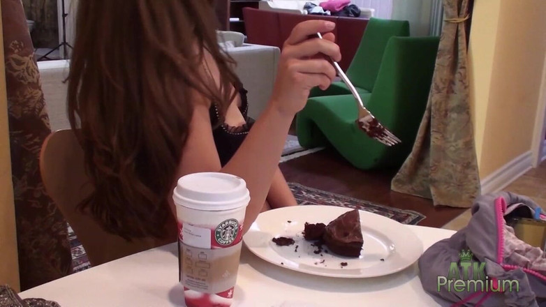 ATK Girls: Bakom kulisserna.