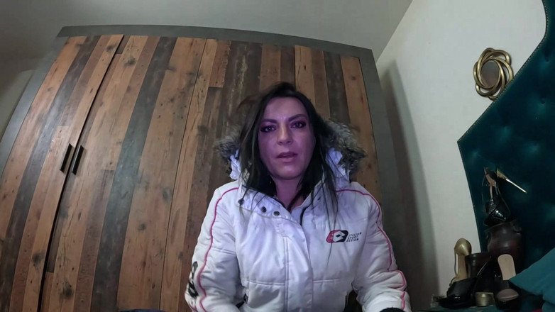 MilfyCalla: 双穿头巾恋物癖 - 性感舞蹈，柔软的触摸和手淫 325