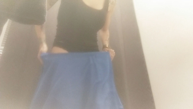 savannahamatoriale: 我朋友最喜欢的商店的更衣室