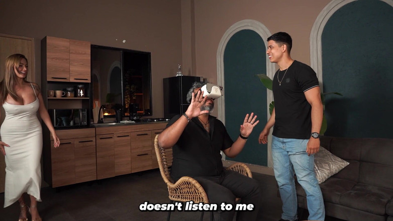 Angel Cruz: Büyük Göğüslü Sarışın Üvey Annem Onun Önünde Beni Seviştiriyor