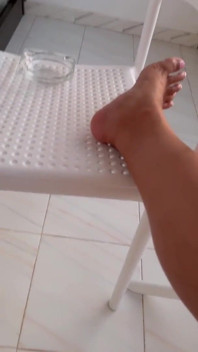 WildEnglishBBW esfregando buceta gorda na minha varanda