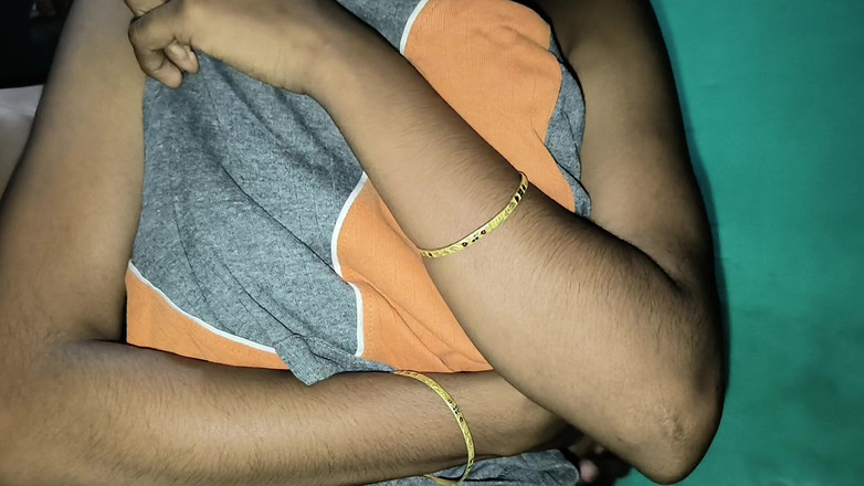 Kalai selvi: 医生把老公送出去，操他的老婆！色情热辣性爱 第三部分