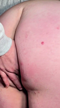 Ehefrau Mit Dickem Rundem Hintern Doggystyle - Ich Squirte Viel Sperma
