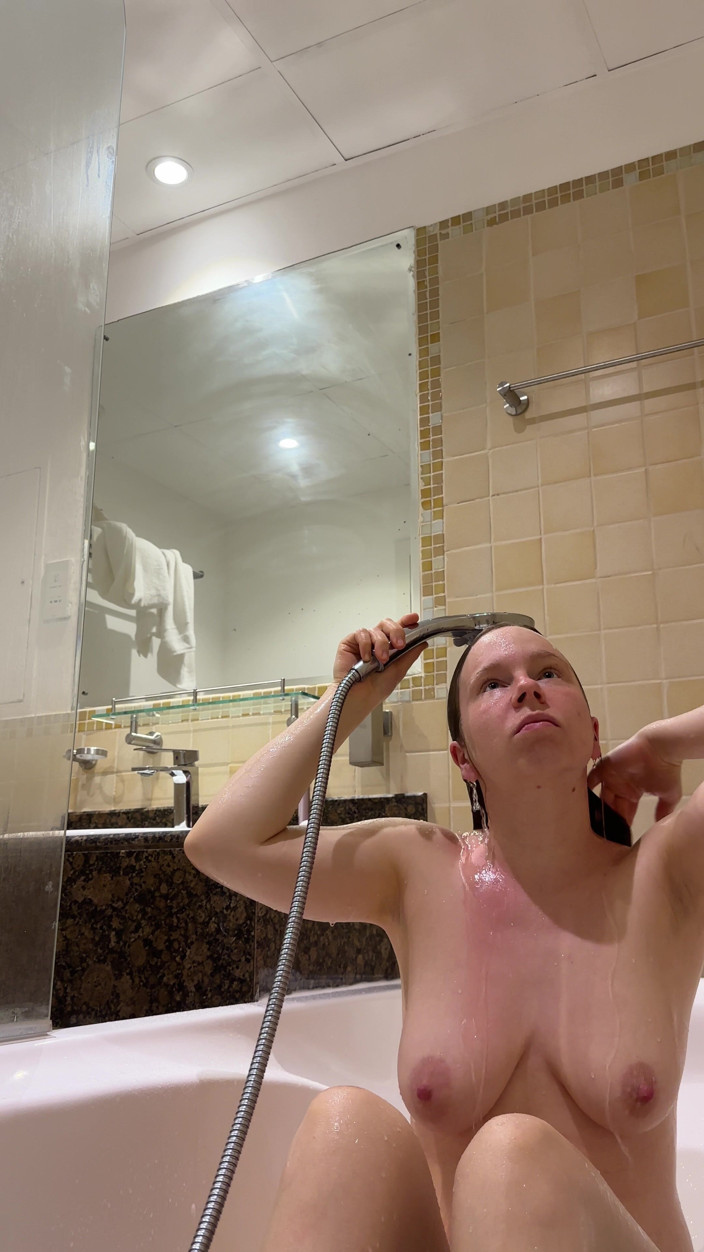 SweetLucy96: Roligt i hotellbadkaret