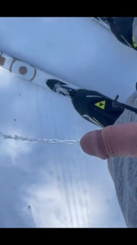 Pissing During a Nordic Ski Session