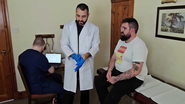 PoppaPig: Dr Ted Needs a Better Look