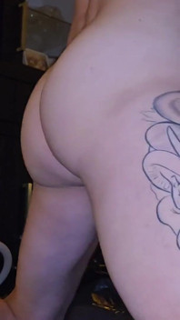 Amateur Couple Homemade Sex with Cuckold Creampie Cleanup