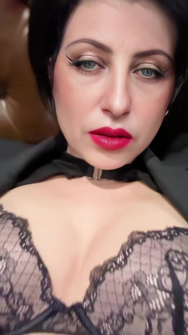 Regina Noir (Regina Noir)