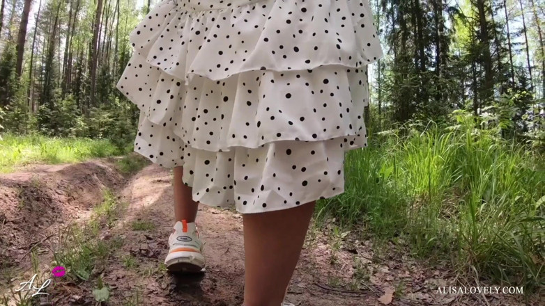 Alisa Lovely: Great amateur couple outdoor sex at the lake