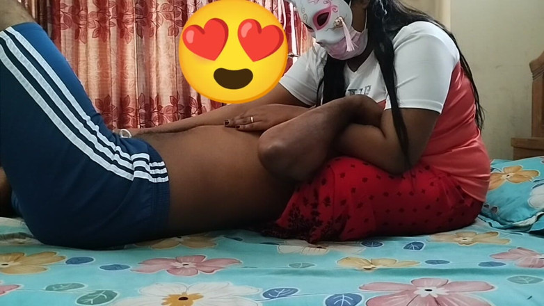 Teensex: Дружина з величезними цицьками намагається спокусити найкращого друга свого чоловіка як спосіб підвищити її впевненість у собі