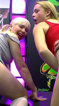Rebecca Black & Cherry anglické divoké ggg bukkake