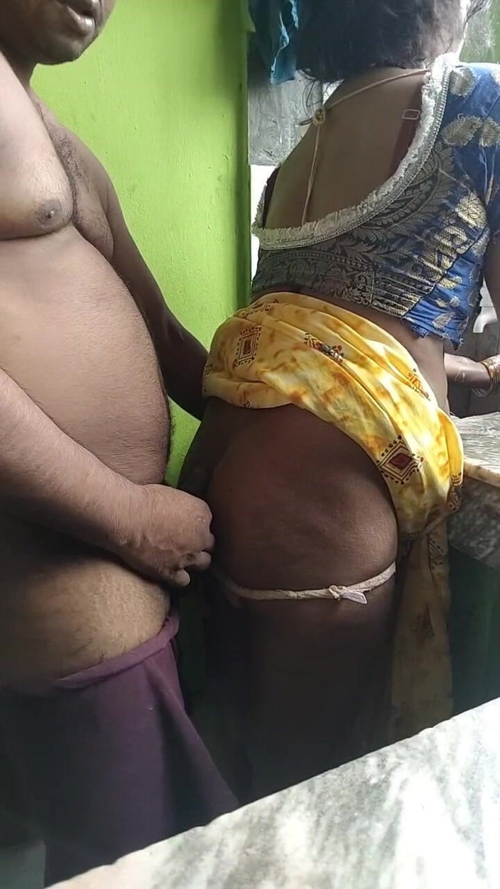 FULLMJEDETI: Arsch gerieben deshi bhabhi bartan, wasing zeit