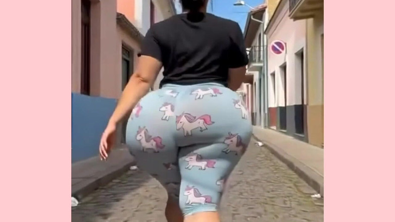 Xprohibidox1: Pajama Ass Berjalan Di Kawasan Kejiranan