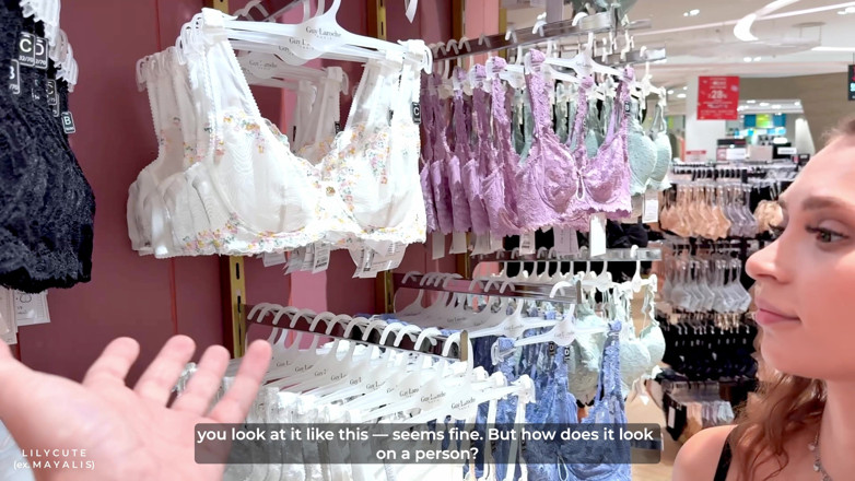 Lily Cute: Le Shopping En Lingerie Finit En Cabine D’essayage, Baise Infidèle