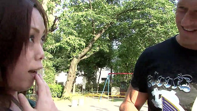 Family X: सीधे एशिया से.. नई सौतेली बहन