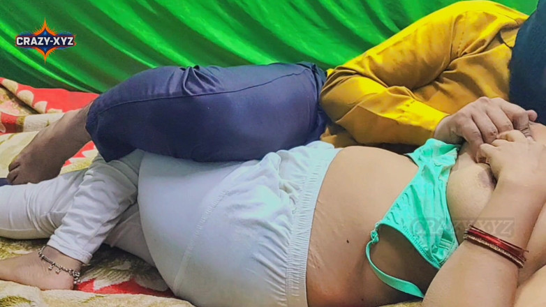 Meerut: Eu fodo pela primeira vez minha ex-namorada em estilo cachorrinho