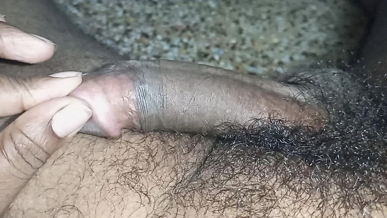 Sweet Indian cock: デシおばさんのヌード、キスとセックス